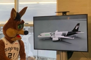 马刺和墨西哥Viva Aerobus航空达成合作 后者将推出马刺主题飞机