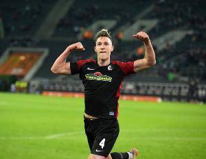 Sport1.热刺和多特蒙德争夺施洛特贝克，弗赖堡预计要价2000万欧元