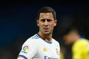 马卡:阿扎尔对安切洛蒂感到失望,他认为后者说一套