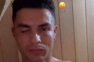 来自总裁的Wink!C罗晒桑拿视频,邪魅一笑: