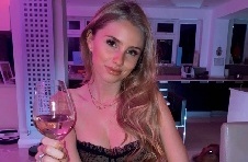 👀莱诺妻子vs特纳女友,下赛季阿森纳太太团颜值即将暴跌?