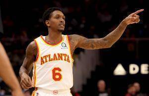 路威转发网友推特:你是个传奇 但我真不知道你还在打NBA