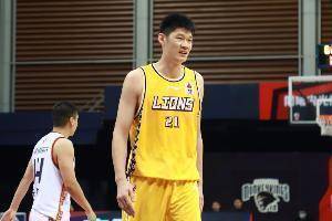 胡金秋：15岁那年有两个选择 一个是清华附中 一个是广厦俱乐部
