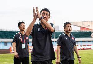 黎兵:现阶段国足打不进世界杯正常 足球人应夹起尾巴做些实事了