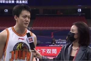 姜宇星:赢球是靠集体防守和凝聚力 琼斯起到老大哥领导作用