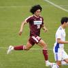 足球报:18岁美日混血中卫蔡斯-昂利正式加盟斯图加特U21队