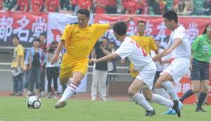 川足名宿谈国足挨骂:该接受批评,但低谷时也不能放弃