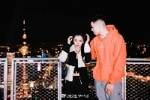 李添荣女友晒恩爱合照：和老公一起两年半了 爱你