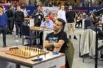 国际象棋大师穿“给你两窝窝”T恤参赛,被警告着装不符要求