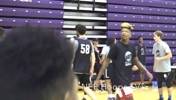 库明加这天赋真的碉堡啊!!13岁就已经能够上演大风车暴扣!!