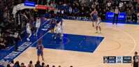 遮天蔽日!戴隆-夏普补防直接将伯克斯上篮扇到观众席上