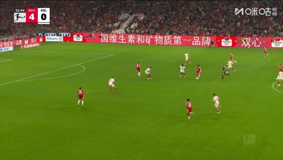拜仁5-0领先!迪亚斯策动布朗横传,凯恩包抄破门