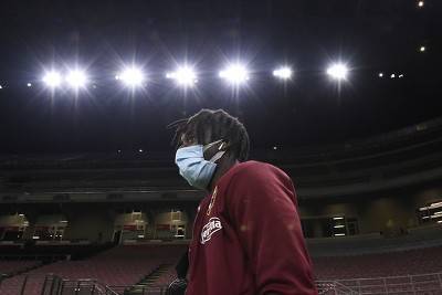 米体：米兰在完成梅特交易，那不勒斯想截胡